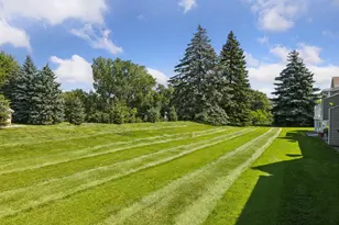 1675 Brueberry Ln, Arden Hills, MN 55112 - Photo 34