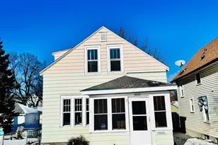 1021 Charles Ave, Saint Paul, MN 55104 - Photo 2