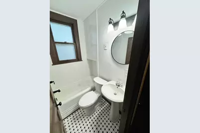 1021 Charles Avenue, Saint Paul, MN 55104 - Photo 10