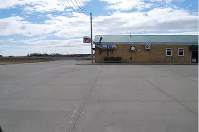 319 Dugan Street S, Welcome, MN 56181 - Photo 6