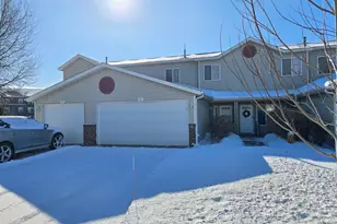 939 Cypress Rd, Saint Cloud, MN 56303 - Photo 1