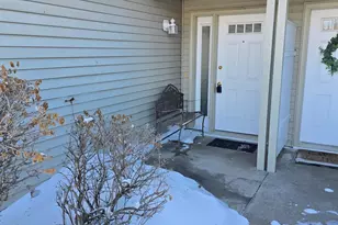 939 Cypress Rd, Saint Cloud, MN 56303 - Photo 2