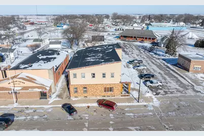 10 1st Avenue NW, Wells, MN 56097 - Photo 4