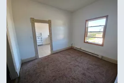 10 1st Avenue NW, Wells, MN 56097 - Photo 12