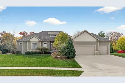 2348 Britwood Lane SW, Rochester, MN 55902 - Photo 2