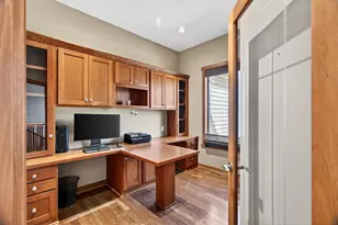 2348 Britwood Ln SW, Rochester, MN 55902 - Photo 10