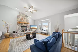 816 Southern Woods Pl SW, Rochester, MN 55902 - Photo 2