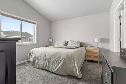 1011 Barnes Drive W, West Fargo, ND 58078 - Photo 14