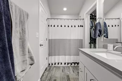 1011 Barnes Drive W, West Fargo, ND 58078 - Photo 18