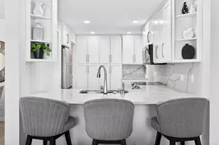 8441 Irwin Rd, Bloomington, MN 55437 - Photo 10