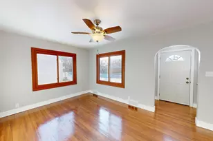 808 Freeborn Ave, Albert Lea, MN 56007 - Photo 2