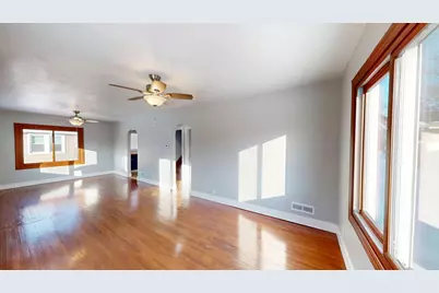 808 Freeborn Avenue, Albert Lea, MN 56007 - Photo 4