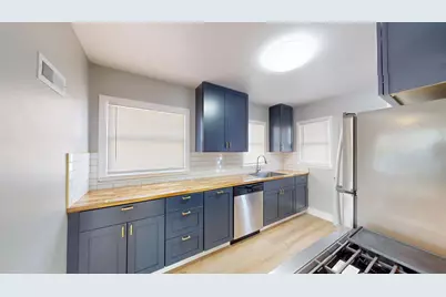 808 Freeborn Avenue, Albert Lea, MN 56007 - Photo 8