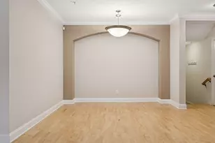 547 S 10th St, Minneapolis, MN 55404 - Photo 8