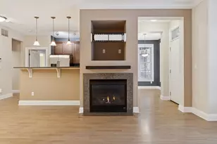 547 S 10th St, Minneapolis, MN 55404 - Photo 4