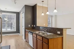 547 S 10th St, Minneapolis, MN 55404 - Photo 14