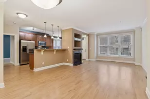 547 S 10th St, Minneapolis, MN 55404 - Photo 6