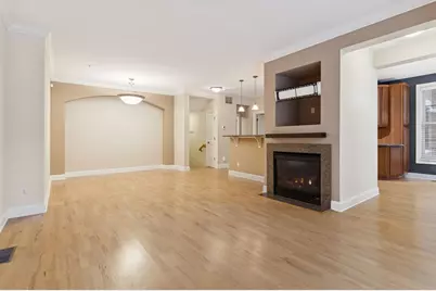 547 S 10th Street, Minneapolis, MN 55404 - Photo 2