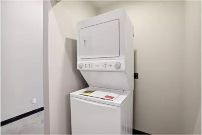 801 SE 9th Street #219, Minneapolis, MN 55414 - Photo 8