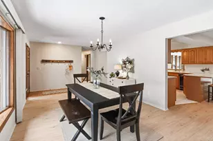 18869 Clear View Dr, Minnetonka, MN 55345 - Photo 12