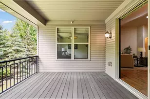 8627 Lake Riley Dr, Chanhassen, MN 55317 - Photo 10