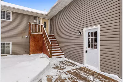 1055 Johnson Place SE, Owatonna, MN 55060 - Photo 4