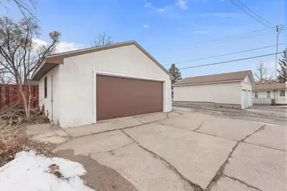 1879 Ames Avenue, Saint Paul, MN 55119 - Photo 30