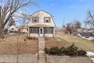 1879 Ames Ave, Saint Paul, MN 55119 - Photo 4