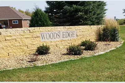 2601 8th Street NE, Waseca, MN 56093 - Photo 2