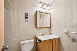 2525 3rd Ave S, Minneapolis, MN 55404 - Photo 14