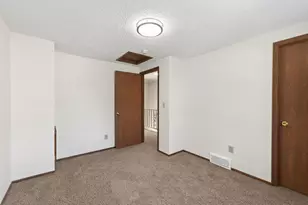 1496 Granada Ave N, Oakdale, MN 55128 - Photo 18