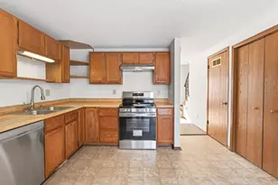 1496 Granada Ave N, Oakdale, MN 55128 - Photo 6