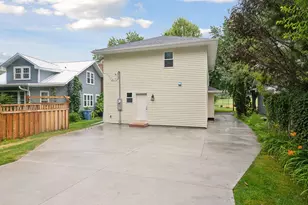 604 Morgan Ave S, Minneapolis, MN 55405 - Photo 36