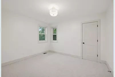 604 Morgan Avenue S, Minneapolis, MN 55405 - Photo 26