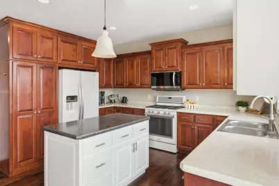 10512 Florida Avenue N, Brooklyn Park, MN 55445 - Photo 14