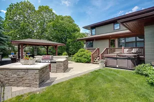 6934 Highover Dr, Chanhassen, MN 55317 - Photo 18