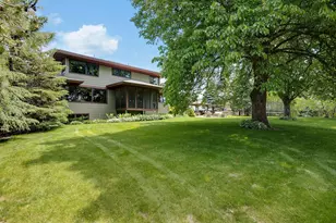 6934 Highover Dr, Chanhassen, MN 55317 - Photo 2