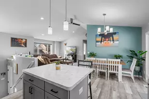 1572 Burg Ave, Saint Paul, MN 55119 - Photo 4