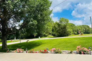 2213 Birn-Hill Dr, Faribault, MN 55021 - Photo 44