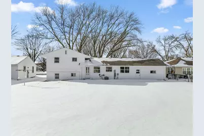 303 Lexington Avenue N, New Prague, MN 56071 - Photo 2