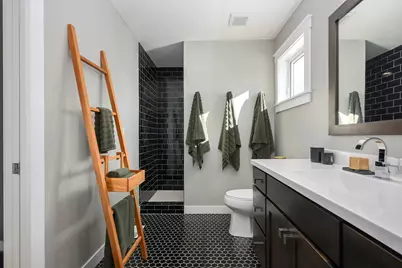 5617 Abbott Avenue S, Edina, MN 55410 - Photo 62