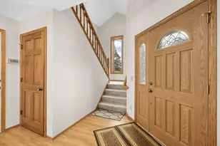 1299 Yukon Ct N, Golden Valley, MN 55427 - Photo 4