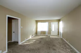 706 Lynn Rd SW, Hutchinson, MN 55350 - Photo 4