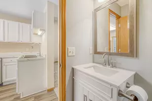 7642 Arboretum Village Pl, Chanhassen, MN 55317 - Photo 8