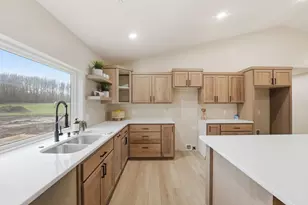 7215 Emerald Dr NE, Alexandria, MN 56308 - Photo 24