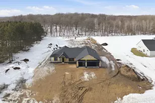 7215 Emerald Dr NE, Alexandria, MN 56308 - Photo 6