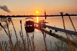 1304 W Medicine Lake Dr, Plymouth, MN 55441 - Photo 30