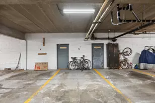 1304 W Medicine Lake Dr, Plymouth, MN 55441 - Photo 20