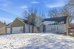 3113 Chandler Ct, Burnsville, MN 55337 - Photo 2