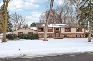 5335 Baywood Shores Dr, Mound, MN 55364 - Photo 2